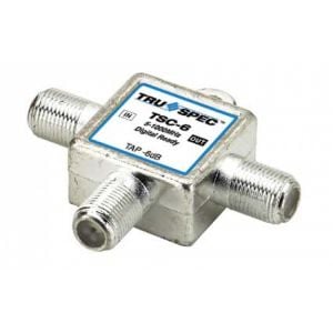 Acoplador direccional tipo "T", de 24 dB de atenuación, con caja soldada